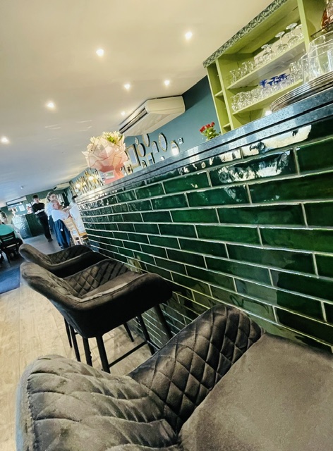 Essex Seafood & Grill Bar interior